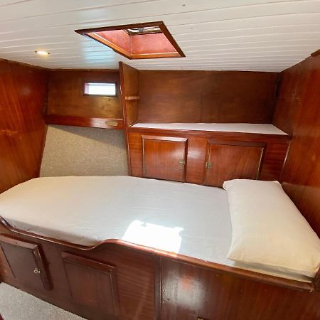 Fantastico Velero En Barcelona Hotel Sant Adria de Besos Kültér fotó